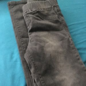 Grayish black jeggings in size 8/9
